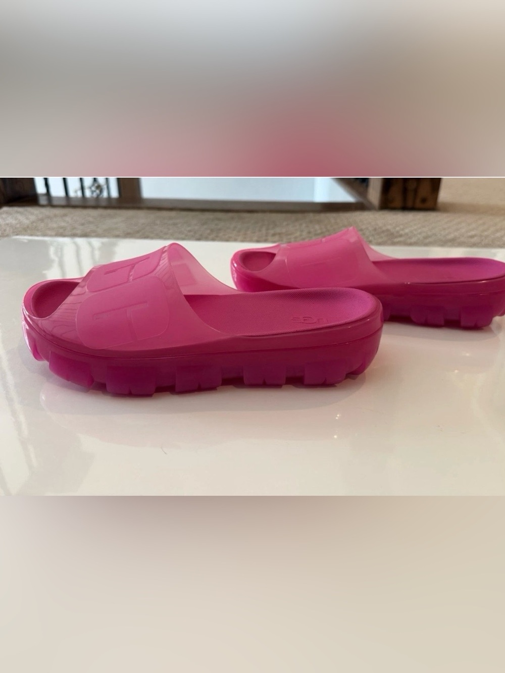 UGG Jella Clear Slides Dragon Fruit Hot Pink Jelly Platform Women’s Size 8